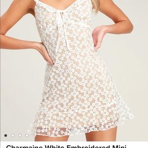 White Lulus dress